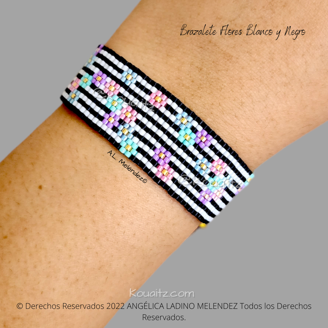 Brazalete Flores Blanco y Negro