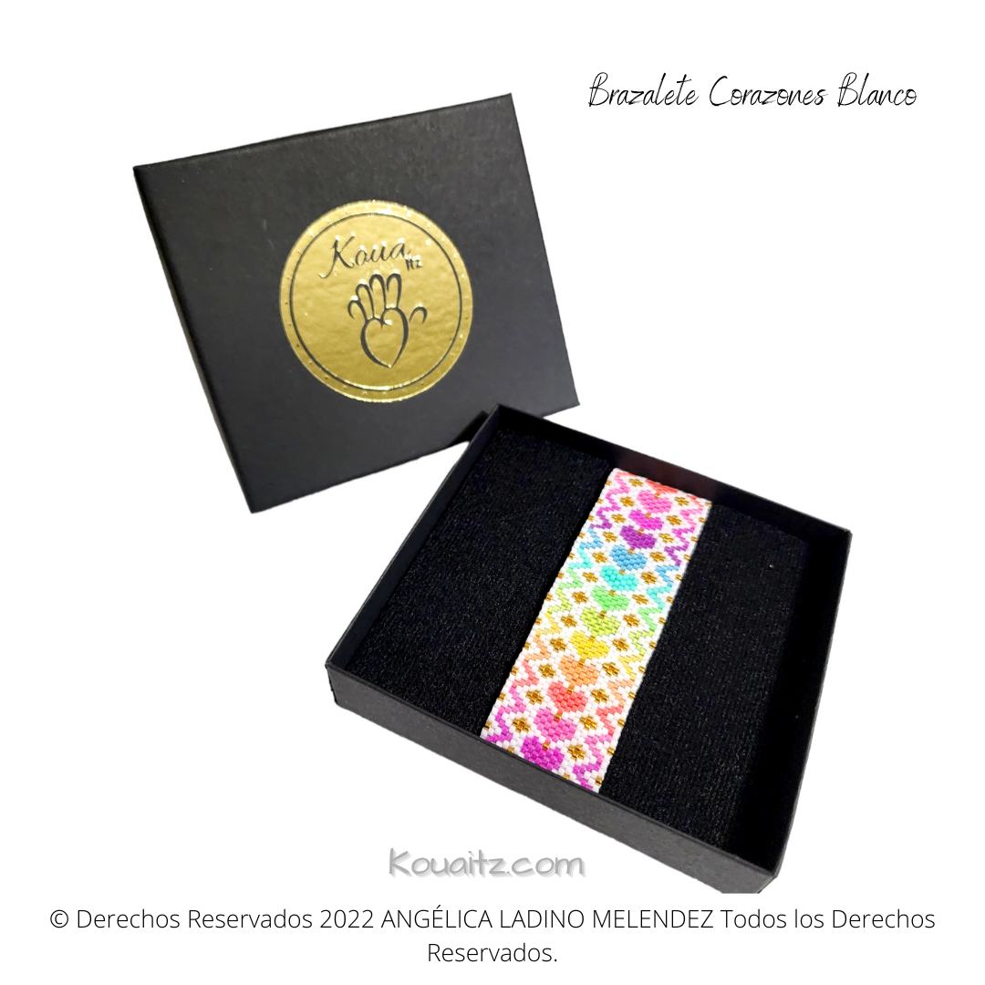 Brazalete Corazones Grueso