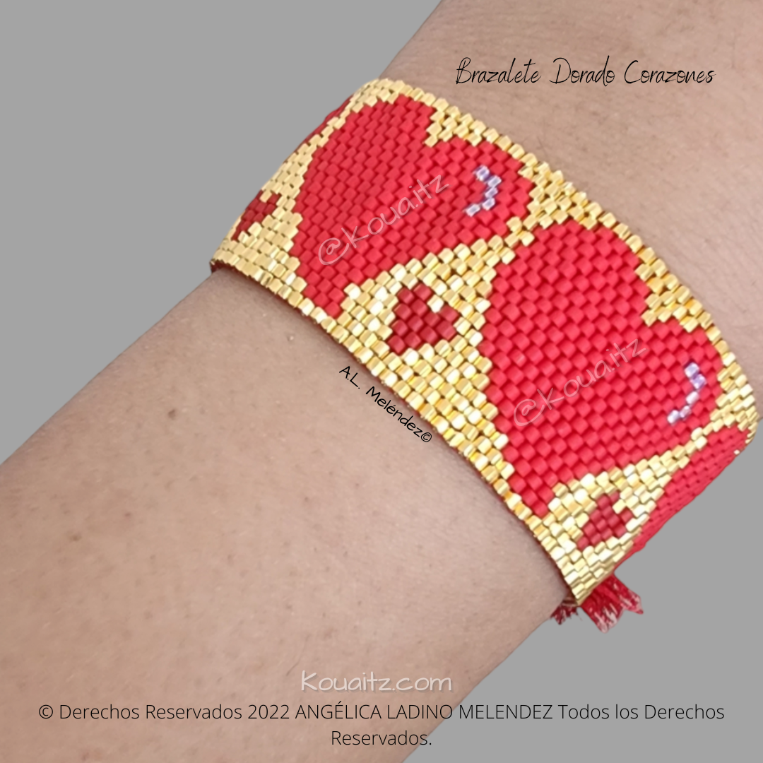 Brazalete Corazones Dorado