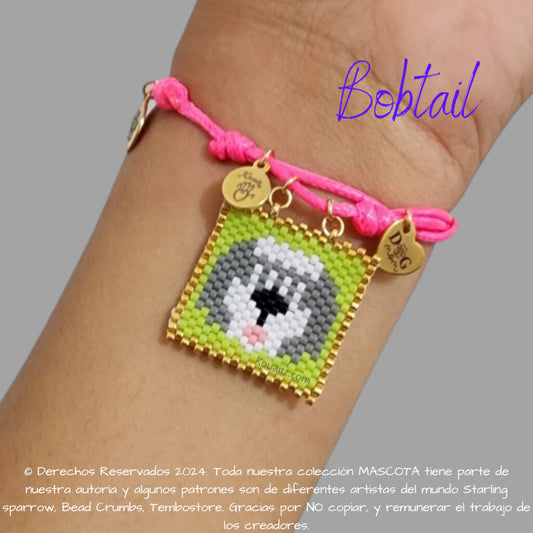 Pulsera artesanal de miyuki hecha en México con imagen de perro Bobtail