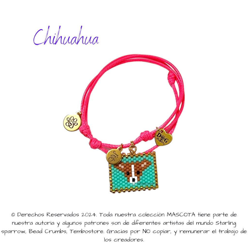 Pulsera artesanal de miyuki hecha en México con imagen de perro chihuahua